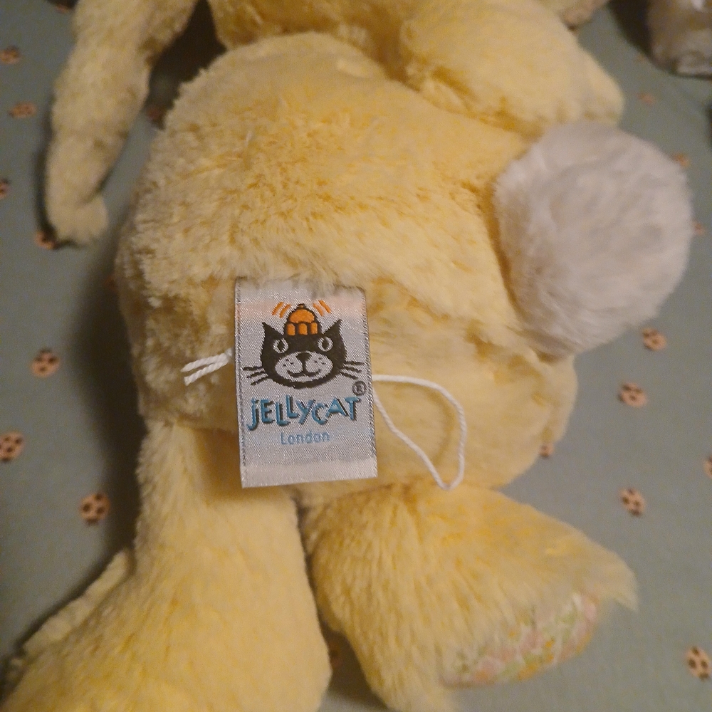 Jellycat Cream Bunny Plush Toy - Picture 4 of 4